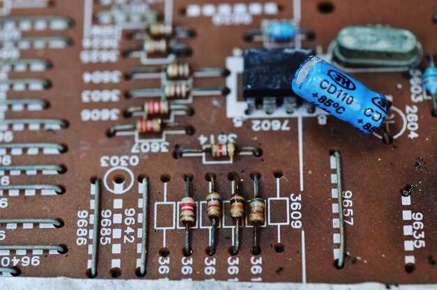 Обозначения контактов стабилизатора 7812
