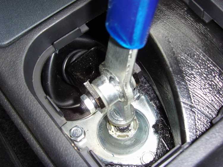 Общие симптомы неисправности крепления рычага