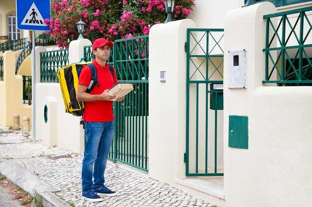 Расположение блока предохранителей под капотом