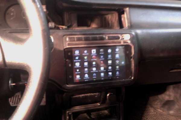 Подключение смартфона к мультимедийному экрану