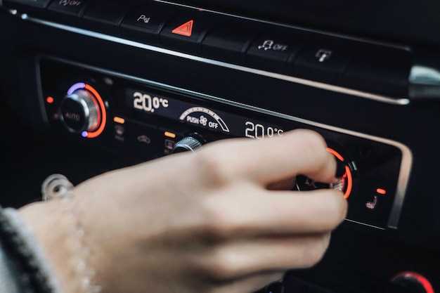 Проверка наличия фиксаторов и креплений перед началом демонтажа