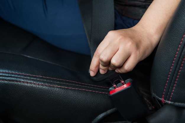 Подготовка к снятию заднего дивана и инструкции по его демонтажу