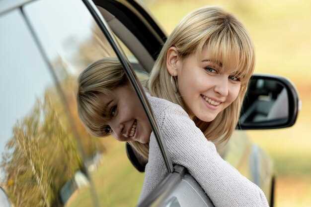 Использование автомобильного ключа или панели управления