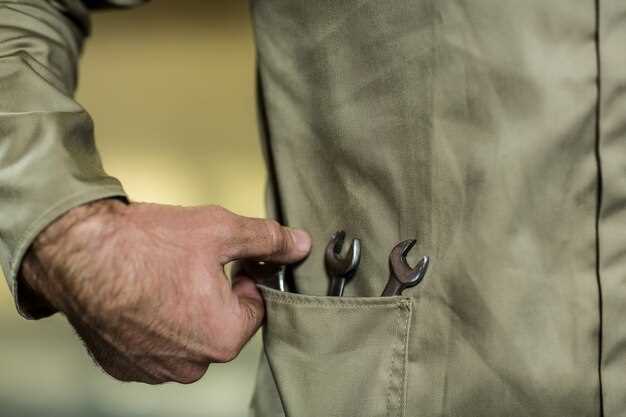 Откручивание креплений и отсоединение стойки