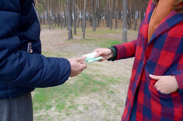 Снятие старых поводков: правильная техника