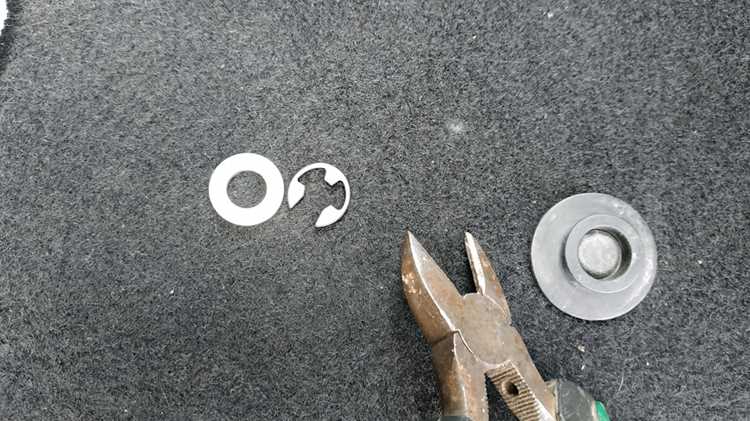 Отсоединение троса сцепления