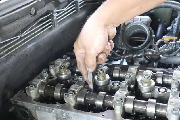 Отсоединение рулевого наконечника и шаровой опоры