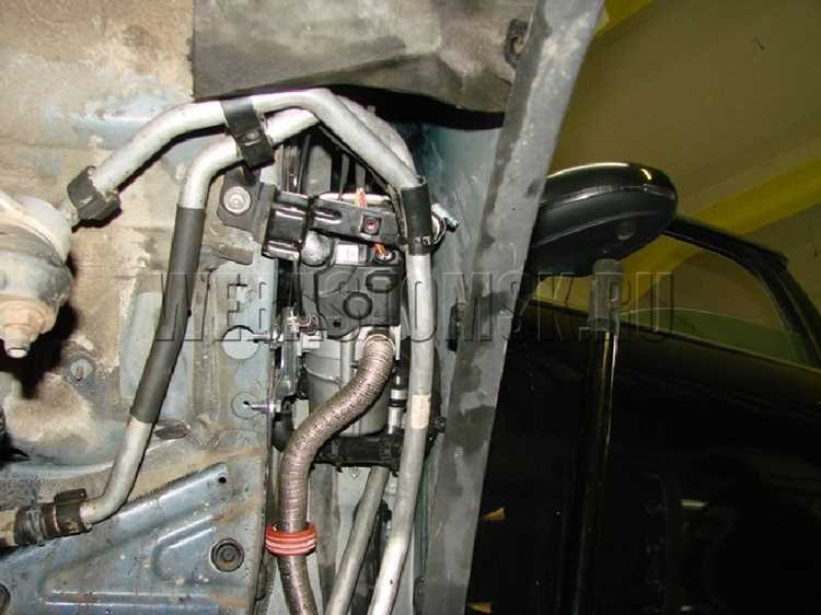 Проверка наличия жидкости в омывателе