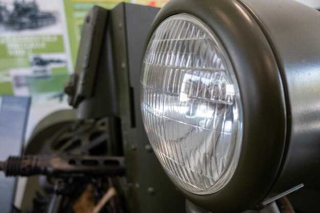 Открытие капота и доступ к фаре