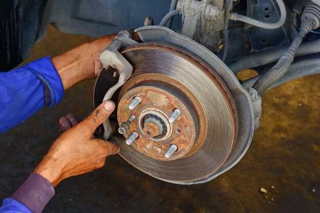 Снимаем колесо и освобождаем тормозной диск