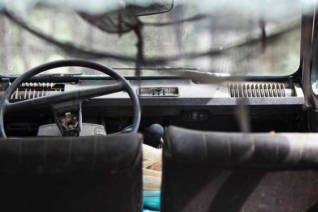 Ремонт и замена электростеклоподъемников: доступ и разборка дверей