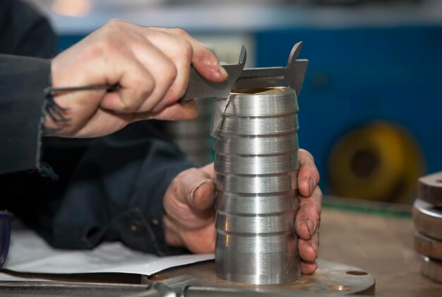 Особенности обработки: какие виды оцинковки используются на заводе