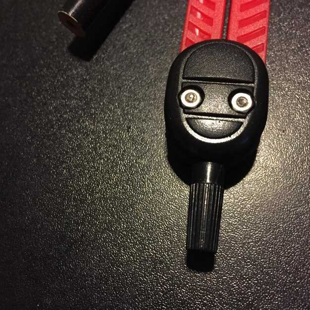 Износ или повреждение тросика переключения