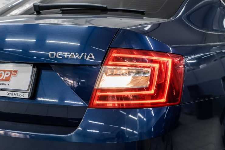 Проверка подключения проводов к светильнику