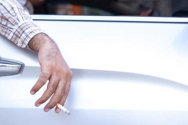 Правила нанесения и качество закрепления молдингов