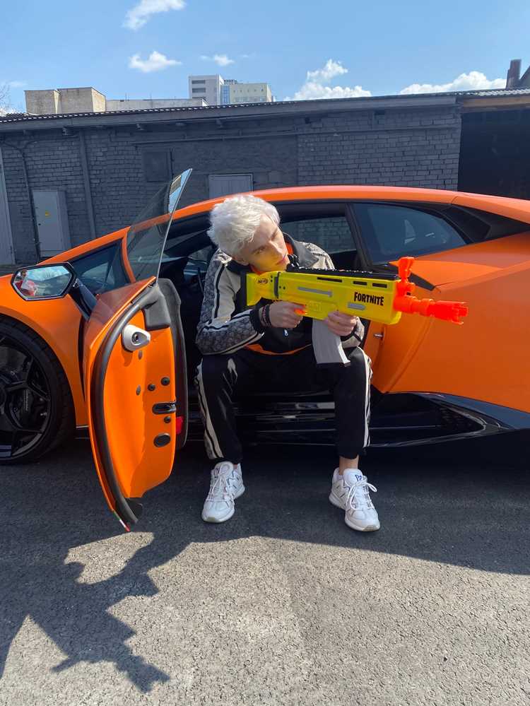 Комплектации и опции модели Audi A4