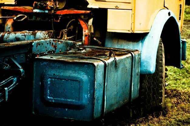 Осмотр клемм и проводки на наличие окиси и коррозии