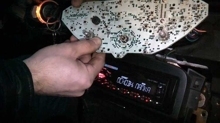 Использование аудиовыходов для подключения к колонкам