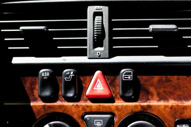 Как найти разъемы питания и управляющих сигналов