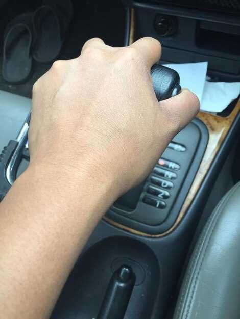 Подготовка к регулировке педали сцепления Ланос