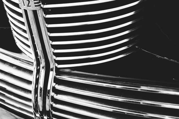 Цена и сезонные скидки на оригинальные запчасти