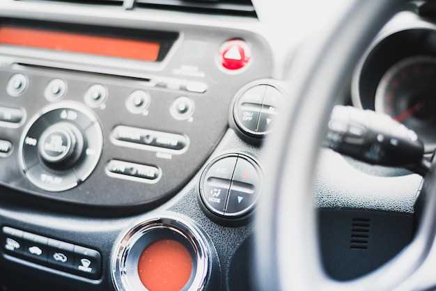 Правильный способ снятия пластиковых панелей и обшивок