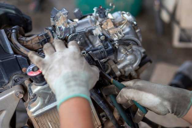 Отсоединение электропроводки и фиксации моторчика