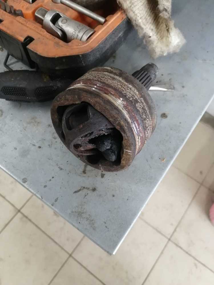 Сборка подвески и установка колеса