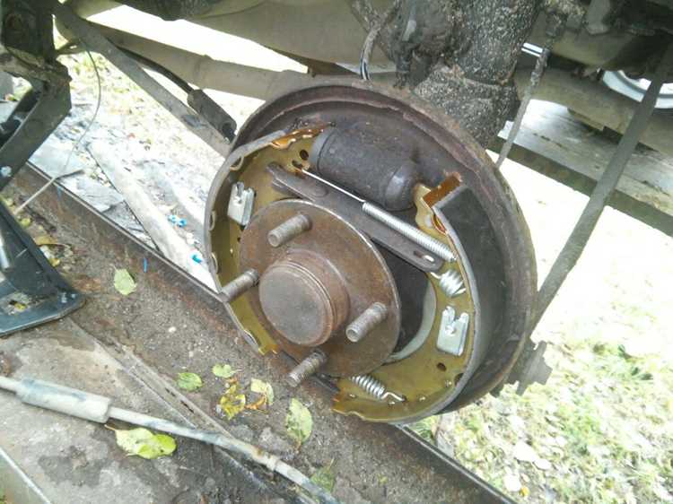 Проверка тормозного суппорта и его состояние